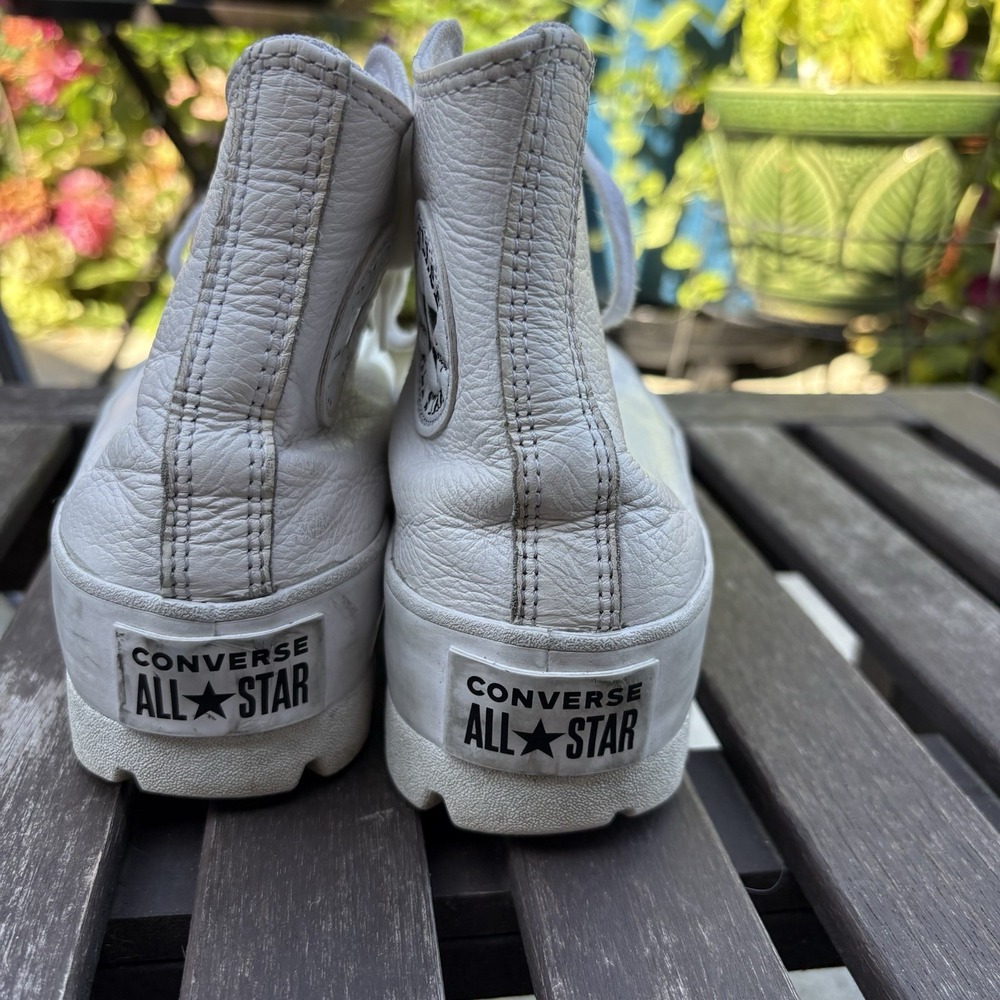 Converse Women 6.5 White Lugged High Top Sneakers Gorpcore Leather - Picture 7 of 13